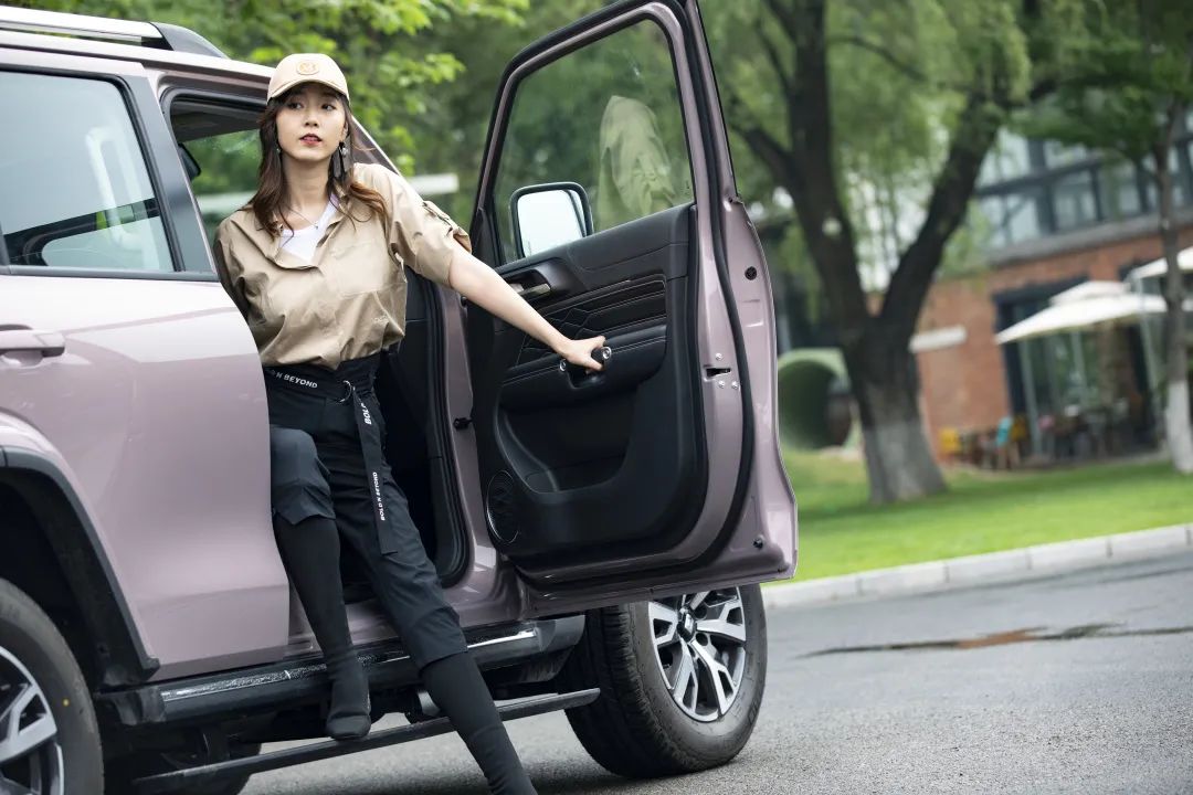 新时代女性不被定义作文,都市新时代女性啥意思