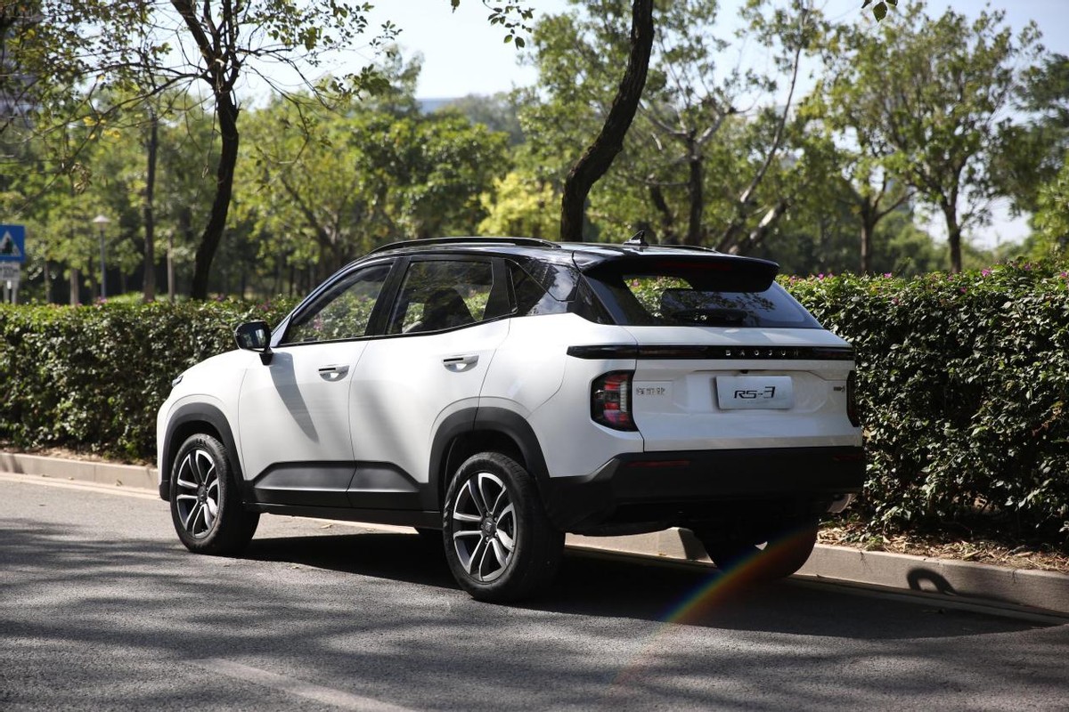 运动感轿跑,运动性能大轴距轻混车型推荐