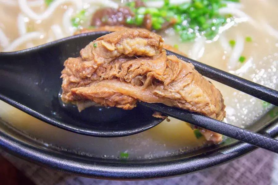 上海面馆沪西老弄堂地址,上海闸北区十大人气面馆