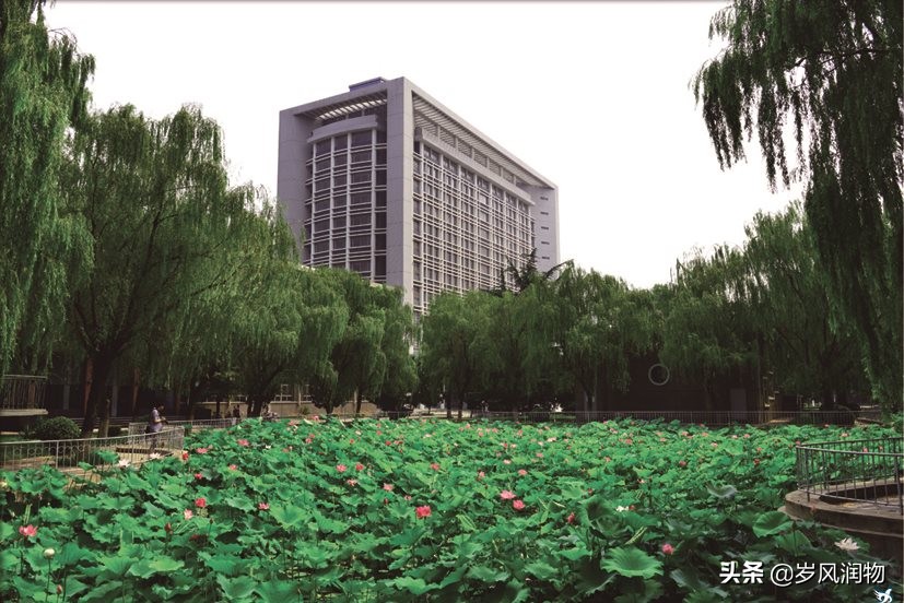 河北科技大学前身河北机电学院,河北省科技工程学校前身是虎振吗
