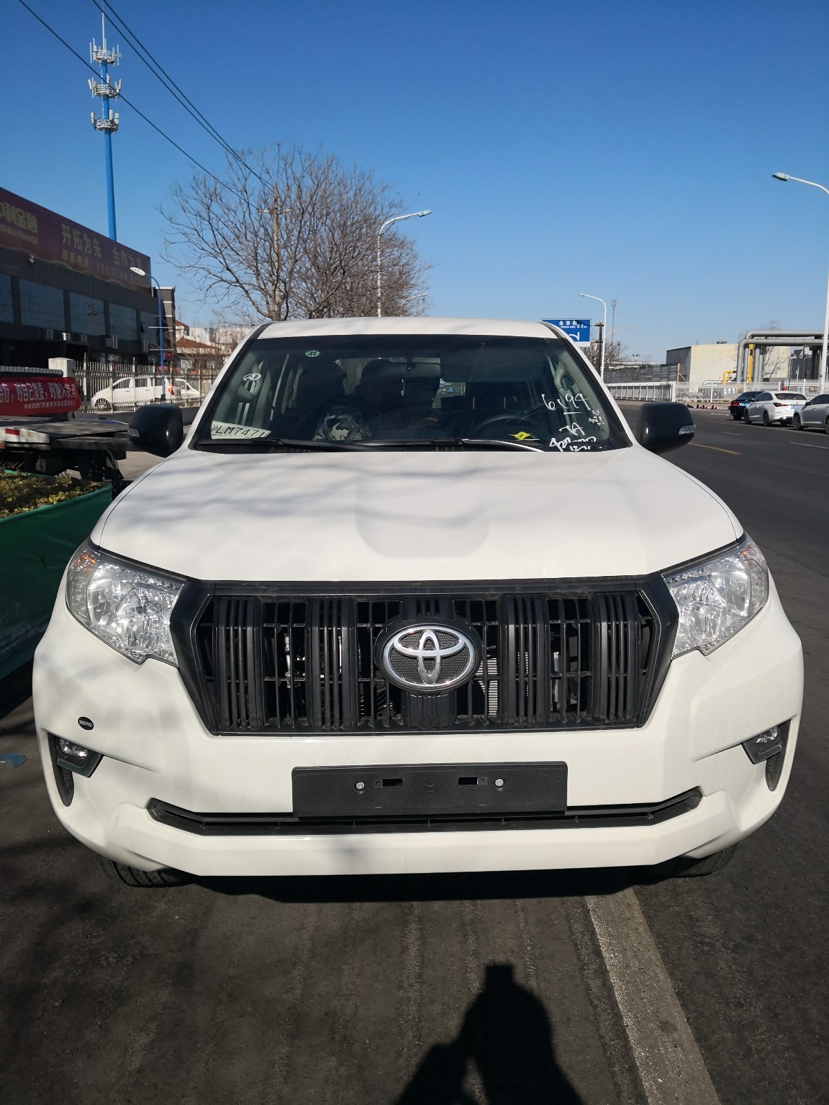 丰田霸道中东版2700和2800的区别,22款丰田霸道2800每个版本的区别