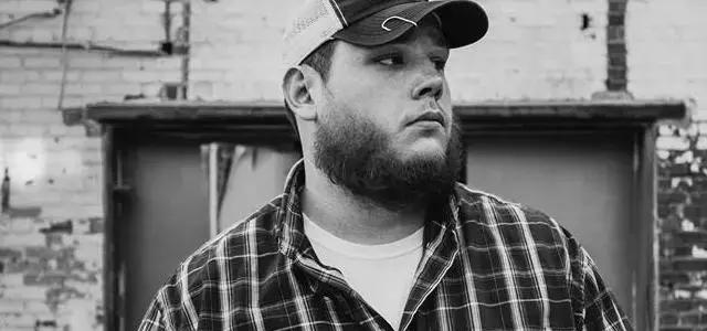 新歌单：20现在压力就大了？伟哥建议你听这几首歌