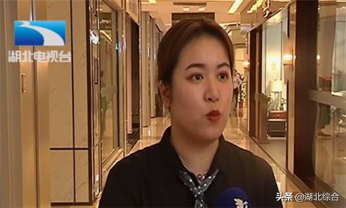 沙发怎么区分真牛皮和假牛皮,如何识别沙发的皮是否是真的牛皮