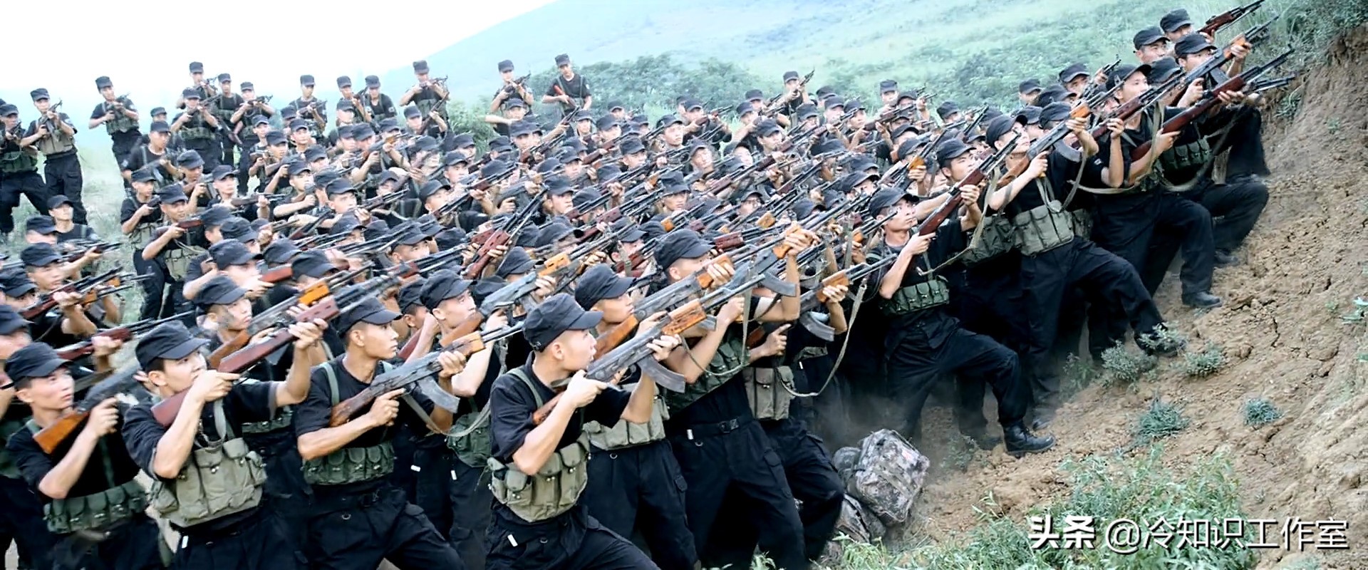 战狼二解说介绍枪械,战狼2枪械训练视频