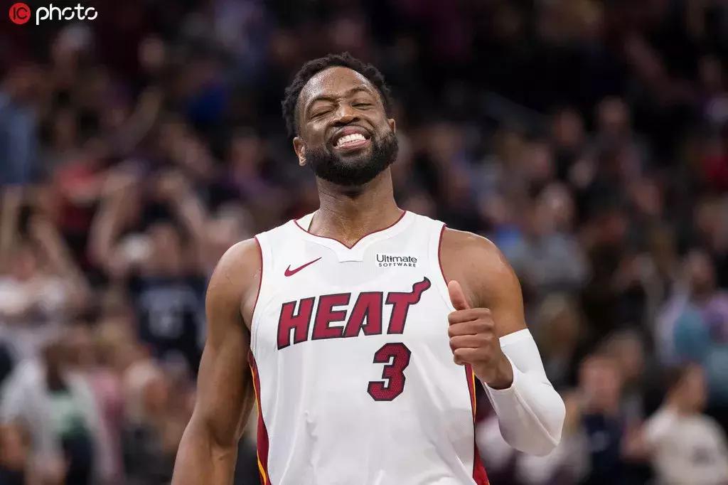 奥巴马祝贺视频完整,奥巴马打乒乓