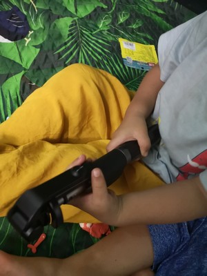 华为三脚架自拍杆af15怎么用,华为有线自拍杆的使用方法及操作