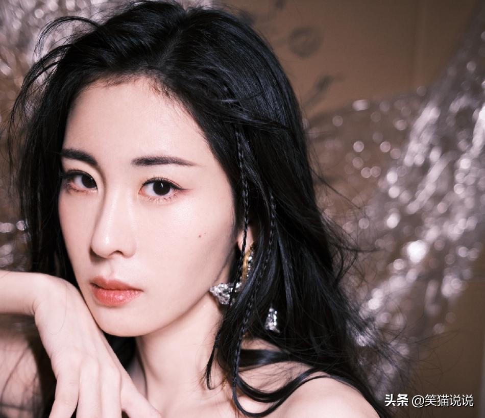 造谣华晨宇整容的网友道歉：前经纪人好友供图，要求华晨宇别计较