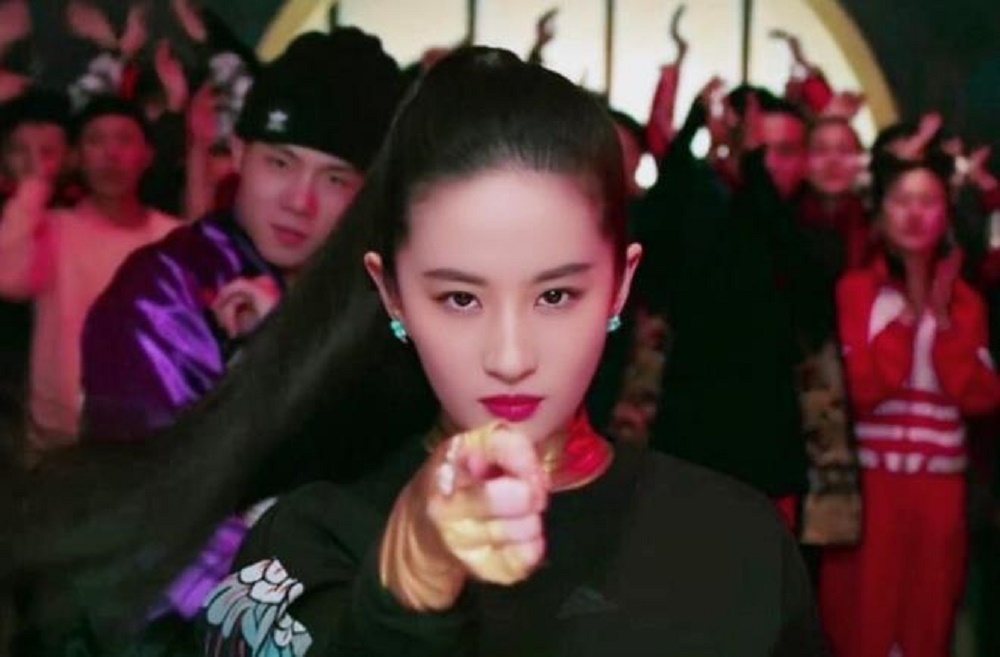 耐克阿迪达斯这几年赚了多少,耐克和阿迪达斯哪一年进入中国