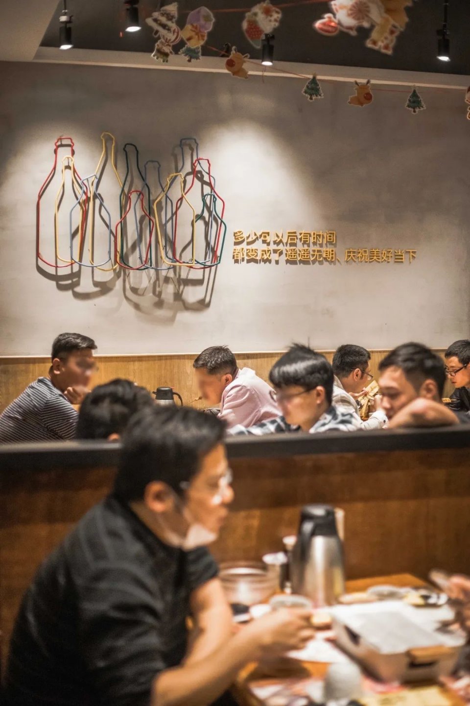 木屋烧烤烤全羊价格表,木屋全羊烧烤