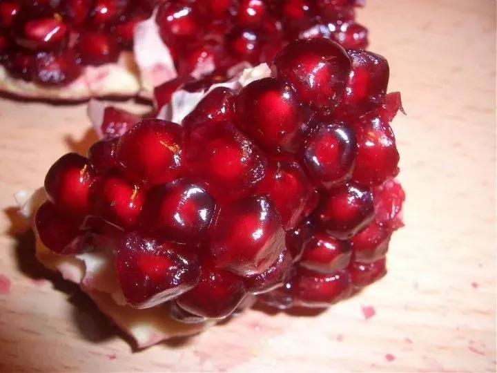 云南蒙自石榴树,云南蒙自石榴直播