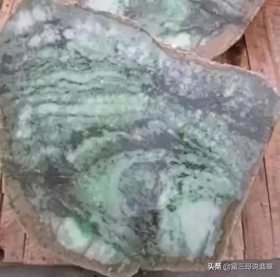 翡翠原石高温加热后会怎样,翡翠可以承受多少热度