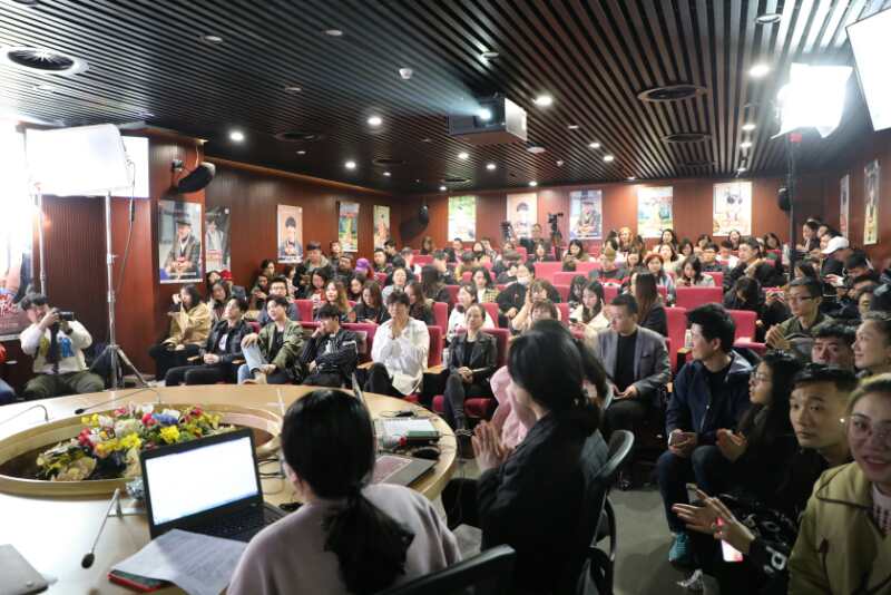 刘宇宁谈出道经历,刘宇宁讨论做演员