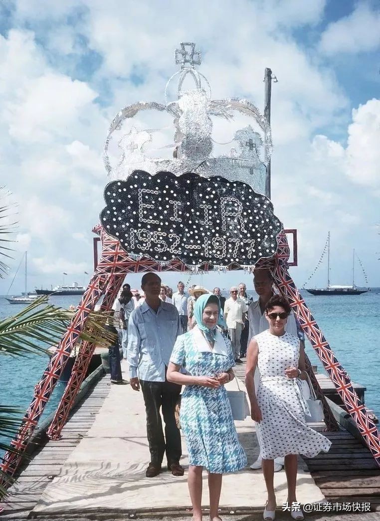 英国乔治小王子6岁了！作为王室继承人也逃不过“鸡血妈妈”