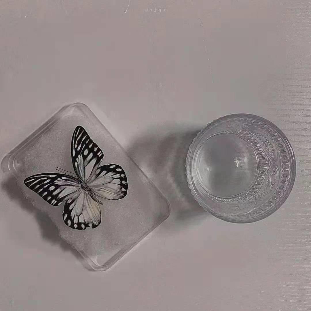 朋友之上恋人未满的下一句是什么,朋友之上恋人未满是备胎吧