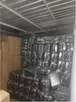 价格1000多的包包,名牌包包只卖100多元