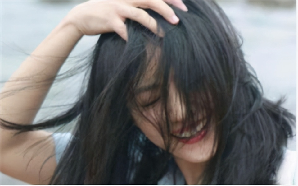 高情商的幽默聊天技巧套路,女生聊天开场白幽默套路