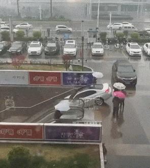 搞笑gif嫂子包饺子,搞笑gif姑娘你这次真的是玩过头了