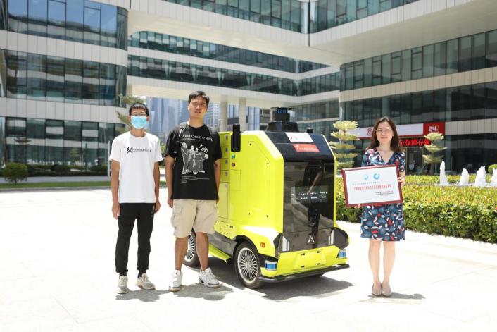 无接触机器人防疫,智能无人快递车抗疫