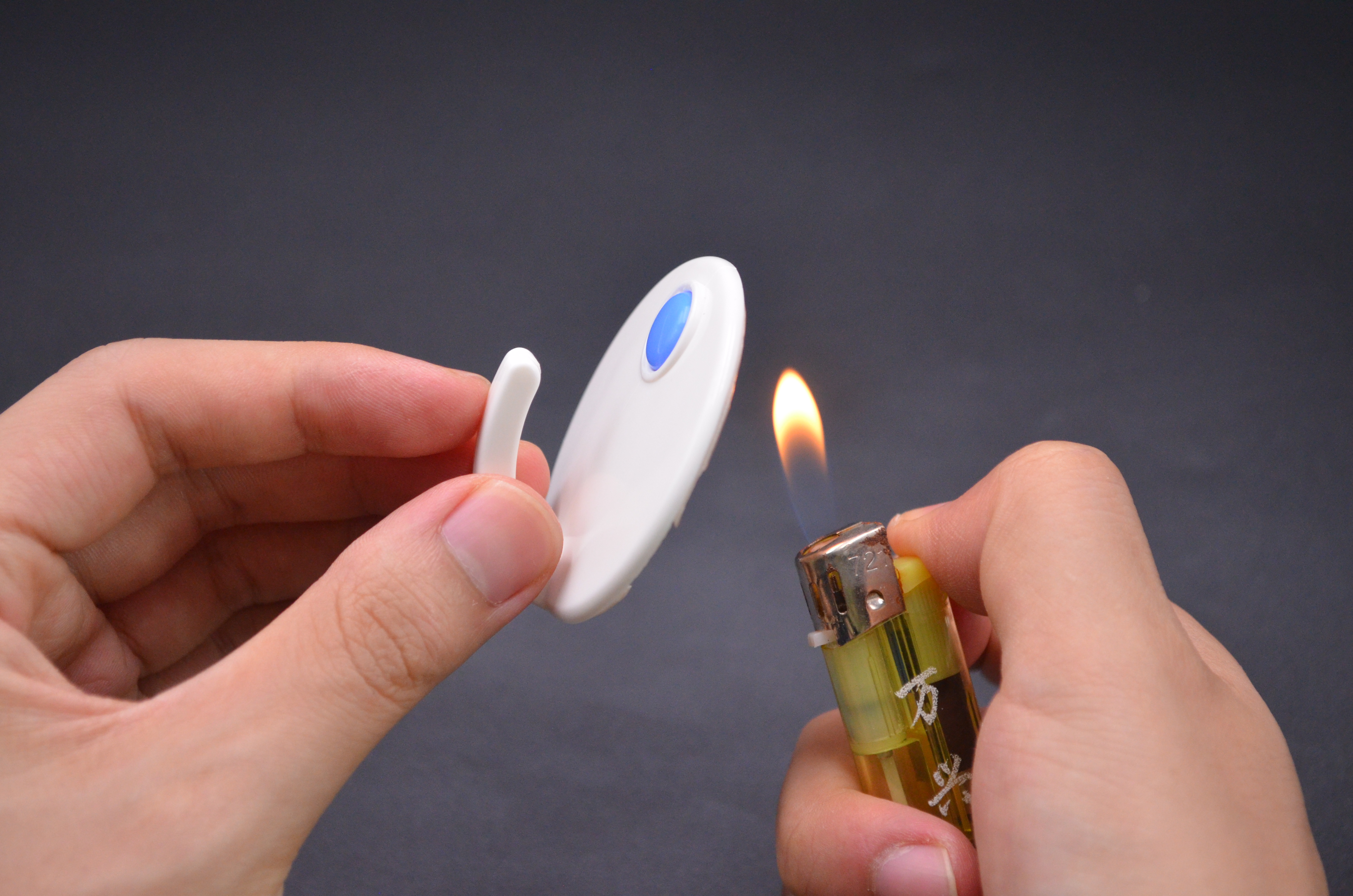 挂钩要怎么粘才不容易掉,自粘挂钩不粘了怎么办