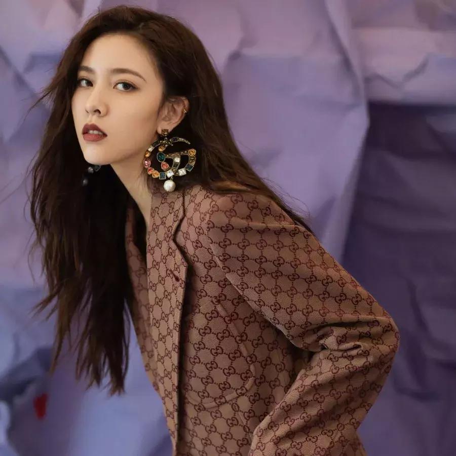 比欧阳娜娜好看的衣服,95后小花欧阳娜娜