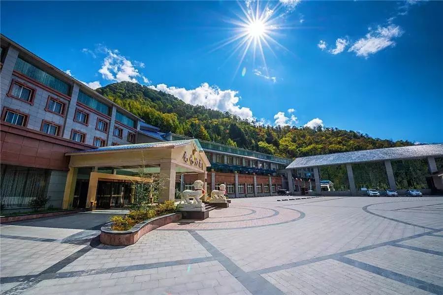 成都附近看雪一日游推荐表,成都周边轻徒步玩雪一日游