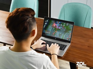 我把台式机换成了笔记本，省出1平米的空间给孩子，价值66000元