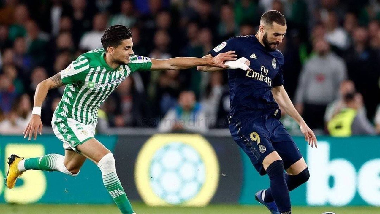 本泽马与吉鲁的卡丁车事件,本泽马和吉鲁卡丁车事件