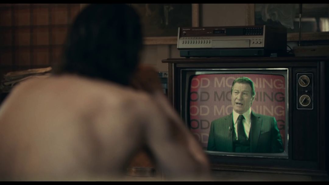 小丑口碑大爆豆瓣评分9,dc新片小丑首曝预告风格黑暗