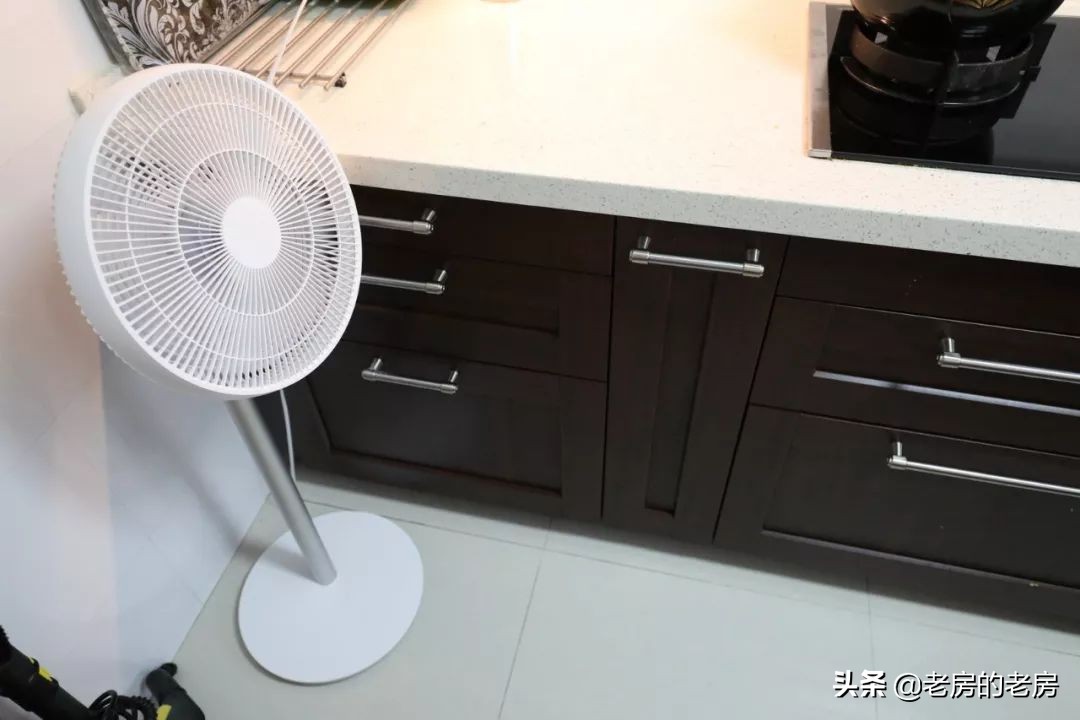 智米发布新款直流变频落地扇二代，主打安全智能