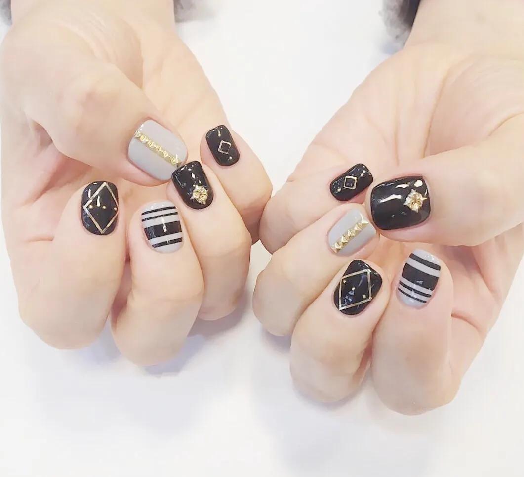 有一种颜色叫blackpink,blackpink黑色火焰美甲