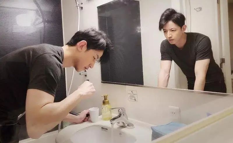 artist2016款,18年用过的非主流头像