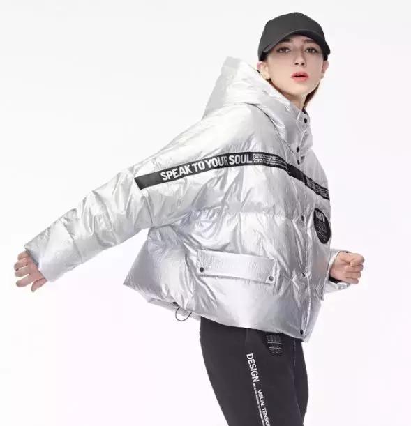 拒绝臃肿冬天最薄的保暖衣,好看又不显臃肿的羽绒服