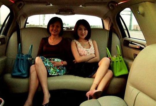 郭美美炫富的具体事件,炫富郭美美后来怎样