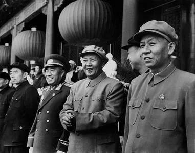 杜平被任为大使,先请彭总出面推辞,而后自己说服毛*东泽**收回成命