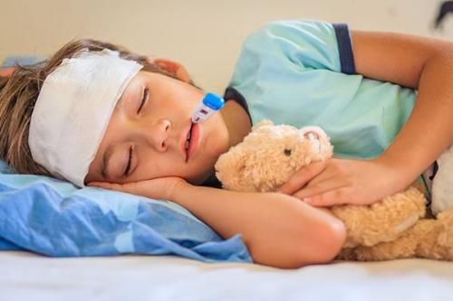 小孩睡觉发烧39要不要叫醒吃药,小孩半夜发烧37.5度要叫醒吃药吗