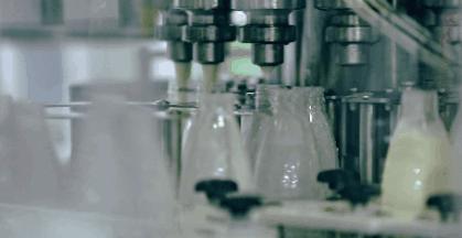 牛奶黑科技曝光,巴氏杀菌鲜奶和灭菌牛奶哪个更好