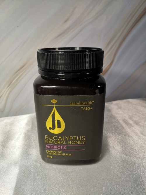 蜂蜜是每个人必须要吃的东西,蜂蜜有哪些产品