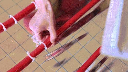 地暖砸坏了瓷砖修复,地暖总管被砸坏了怎么办