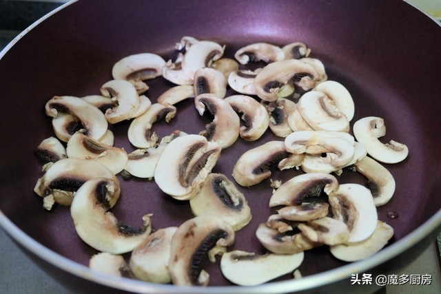 自制披萨的超简单做法,自制披萨最简单的方法