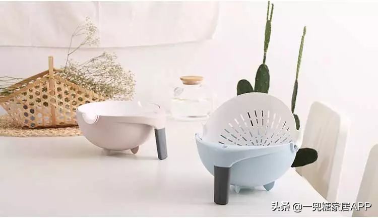 在名创优品50块钱能买多少盲盒,在名创优品100块钱买化妆品