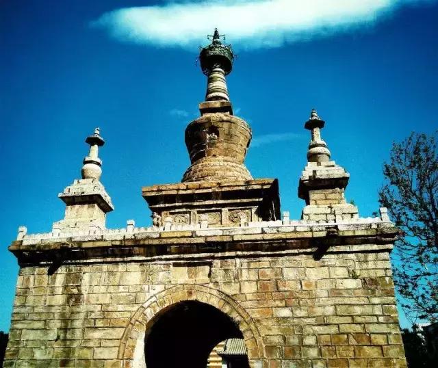 中国古佛塔图片,中国著名佛塔寺