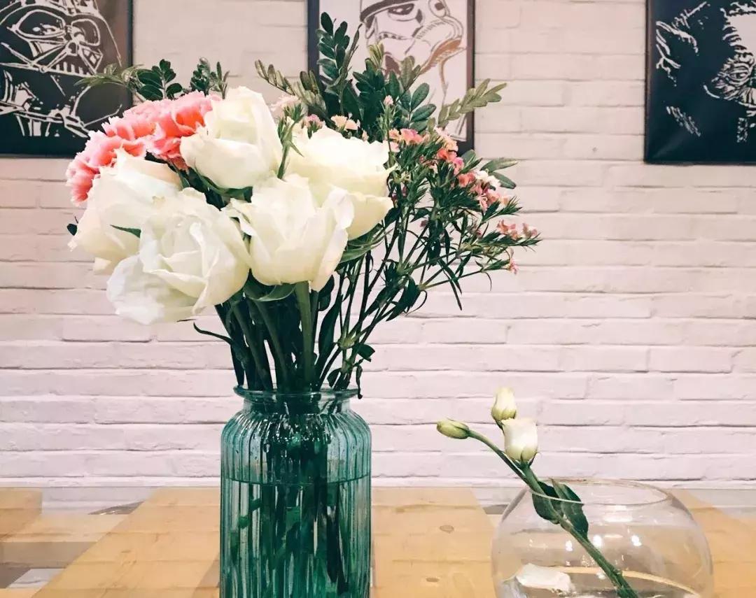 毛利润80%的小生意,开花店一个月能赚5000吗