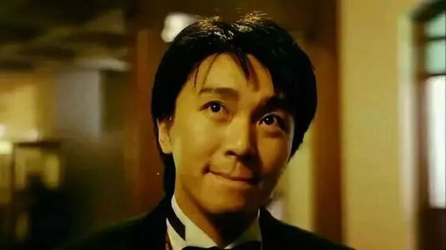 “喂，前面黑漆漆的，什么都看不见。”