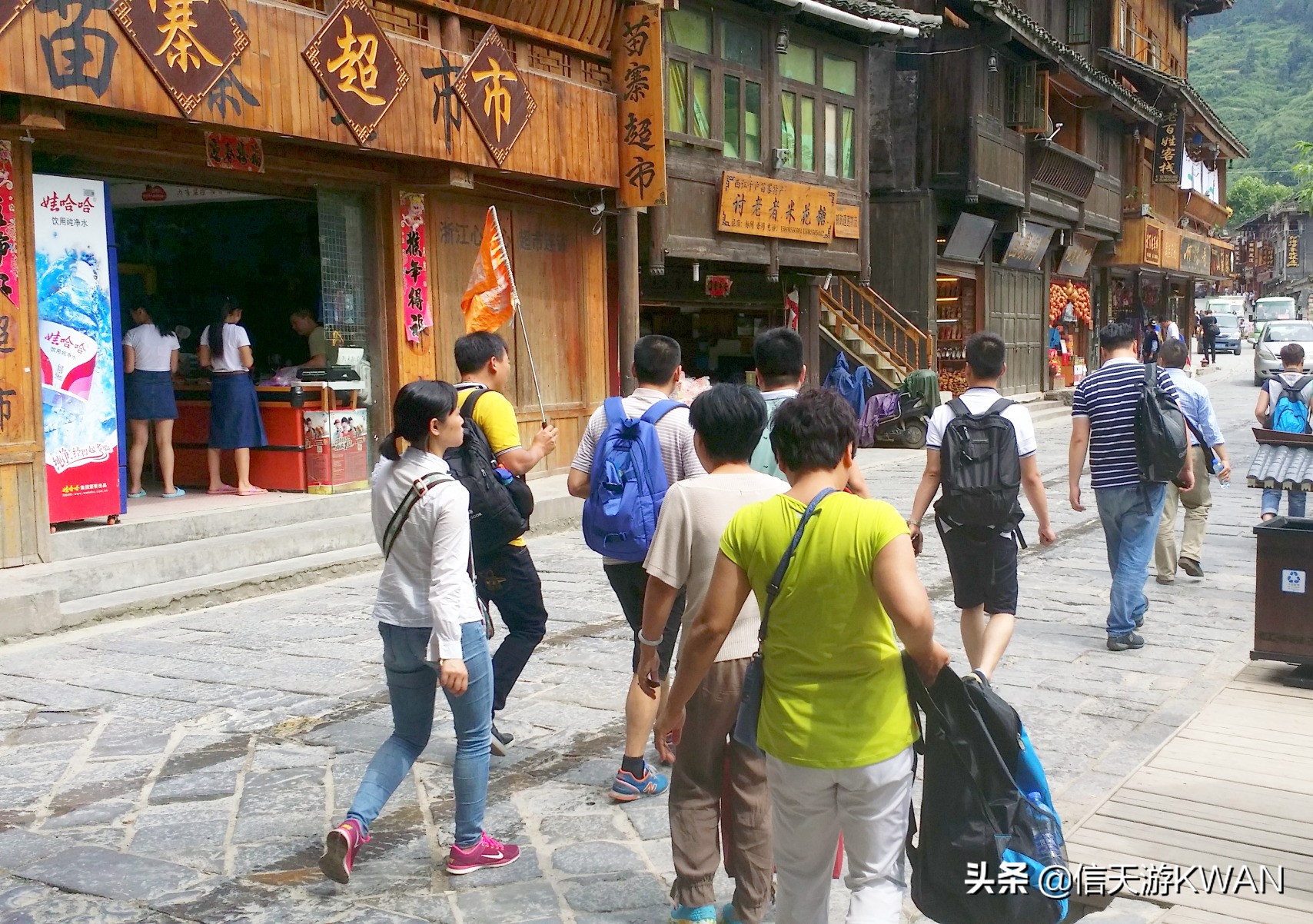 余秋雨关于西江千户苗寨的名句,西江千户苗寨以美丽回答一切