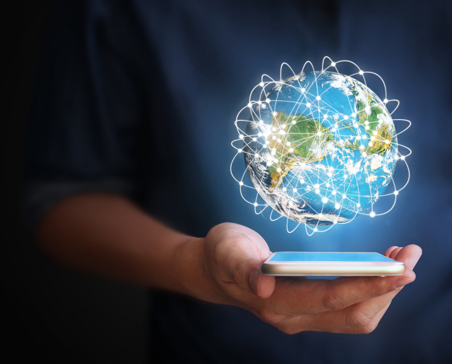 手机支付时代,还用办信用卡吗?