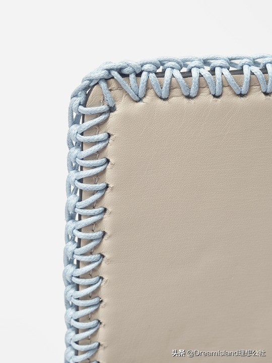 loewe半月形手袋手提包,loewe走秀款包包