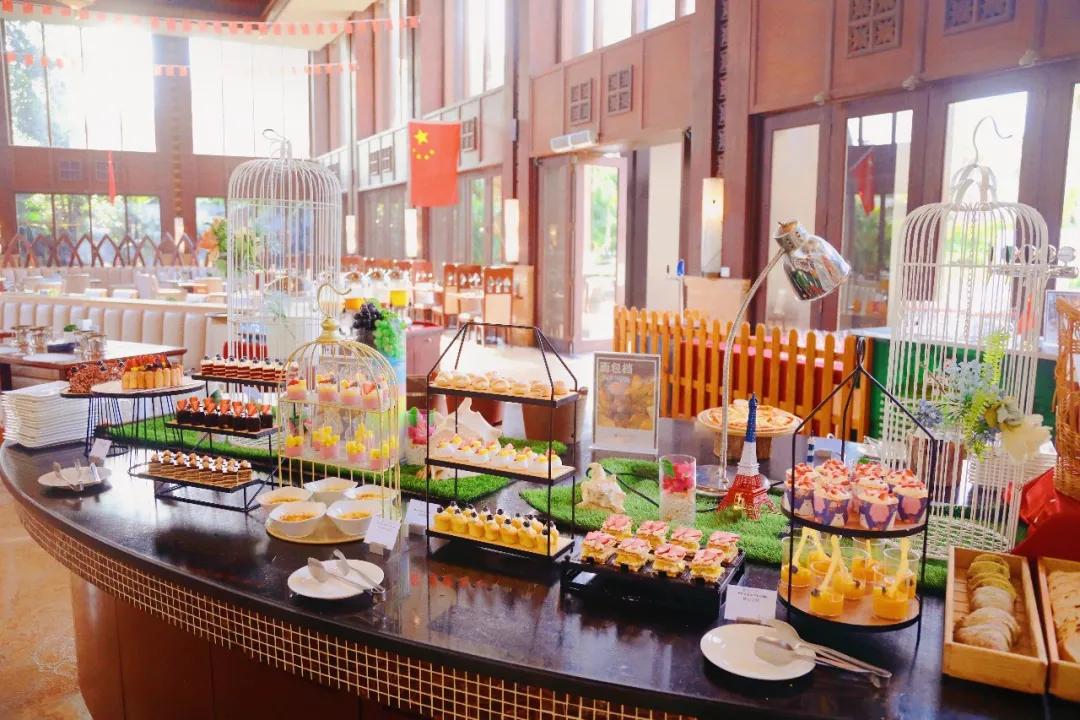 假装在马尔代夫度假,铂尔曼三亚海滩