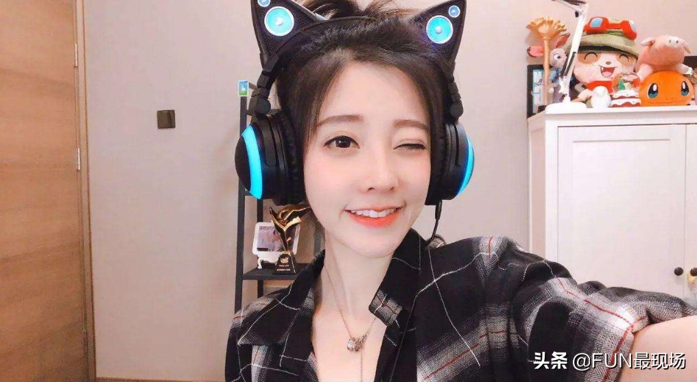 范冰冰和哪个网红直播卖货,范冰冰与网红同框直播卖货