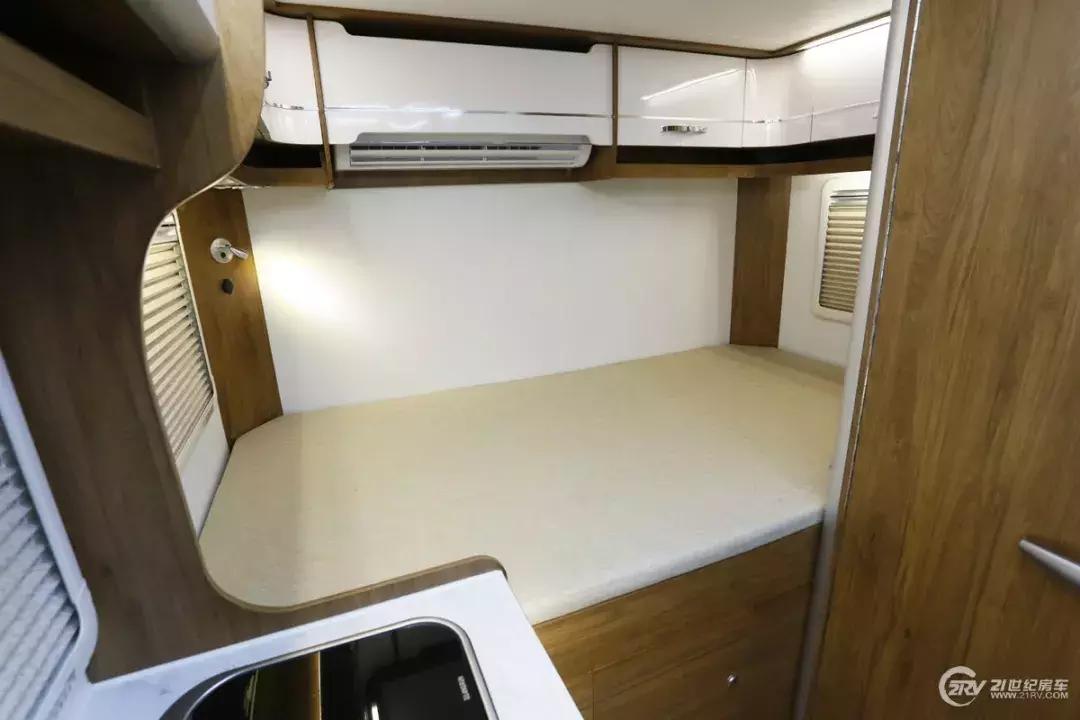 最便宜的c型依维柯自动挡房车,最便宜的依维柯自动挡c型房车