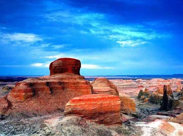 *疆新**4亿年前的“死海”正在复活，太壮观了!面积超1万平方公里